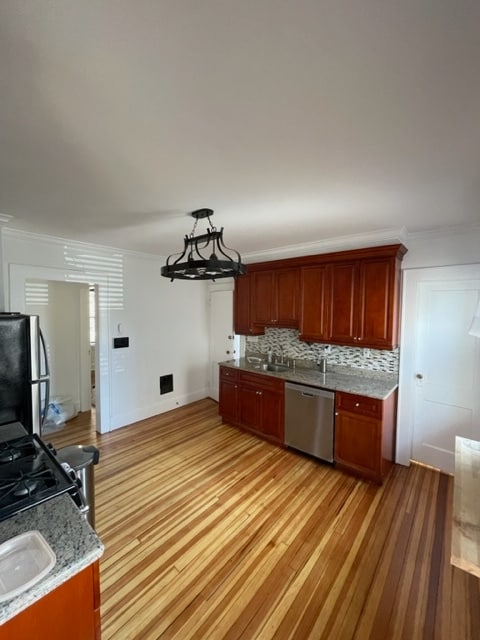 Building Photo - 270 Franklin Ave