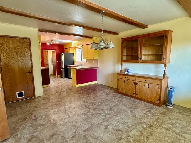 Building Photo - 46 Valley View Rd