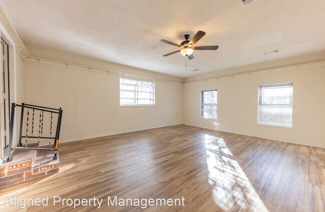 Building Photo - 4 br, 2 bath House - 1715 Calgary Trail