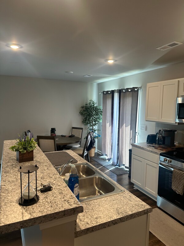 Building Photo - 4030 Hudson Ct SW