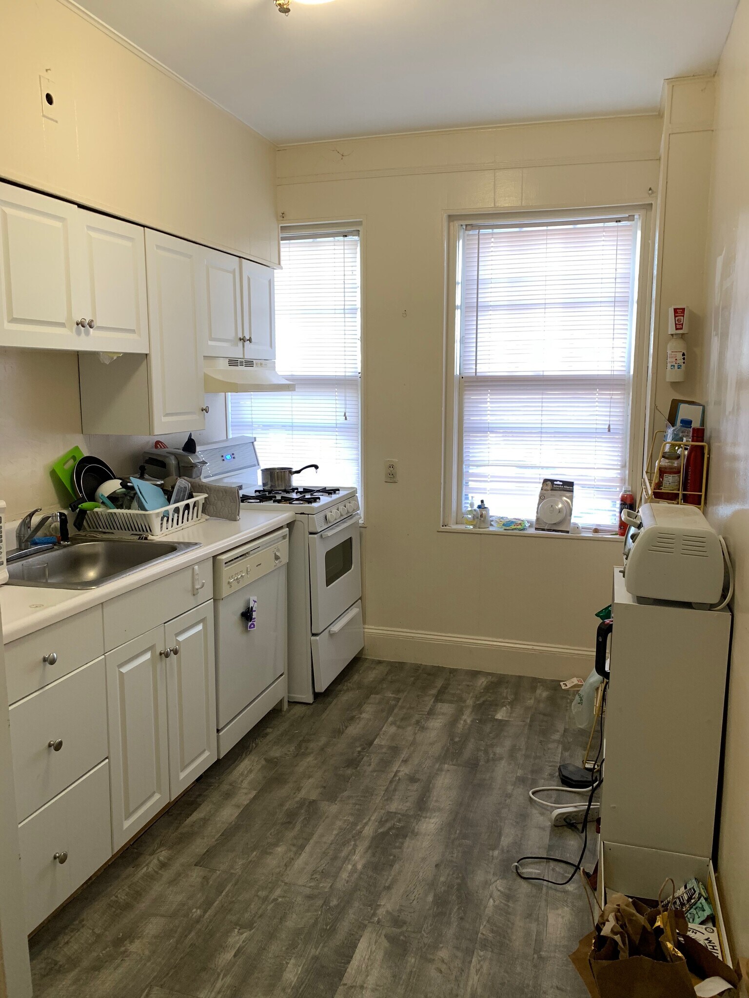 Building Photo - 1999 Commonwealth Ave