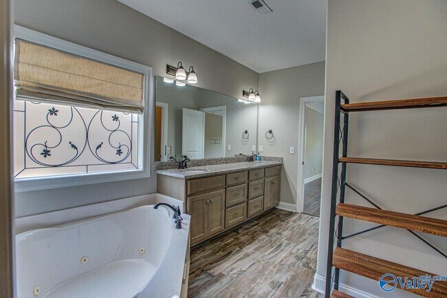 Building Photo - 115 Aedre Wy