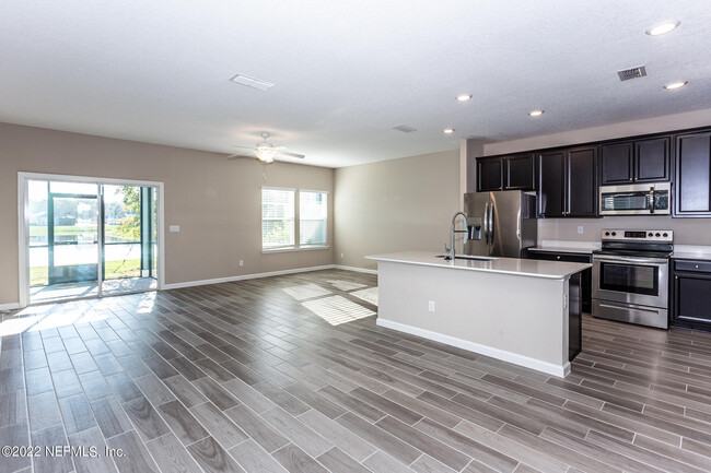 Building Photo - 149 Appleton Ct
