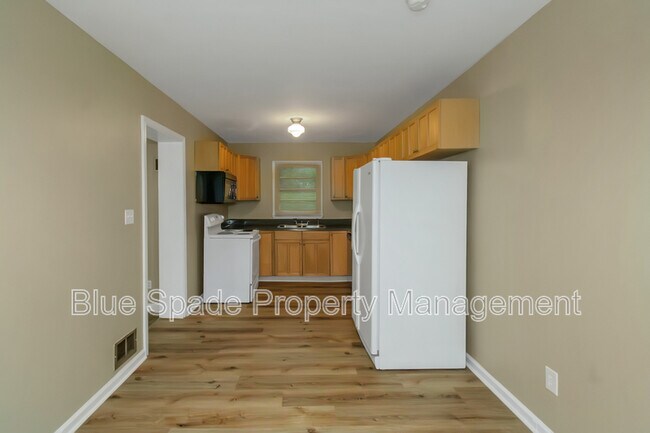 Building Photo - 1862 Posten Ln SW