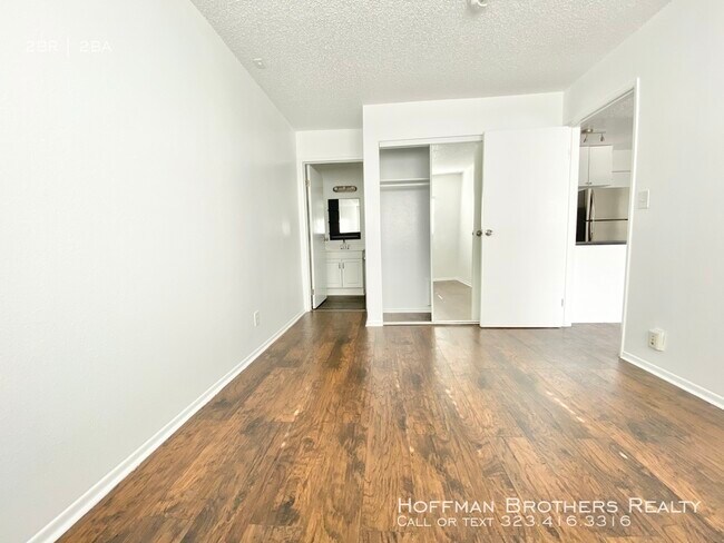 Building Photo - 151 N Normandie Ave Los Angeles CA 90004