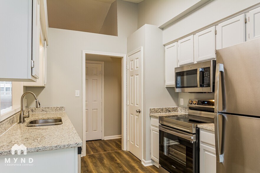 Building Photo - 409 Crosspine Dr