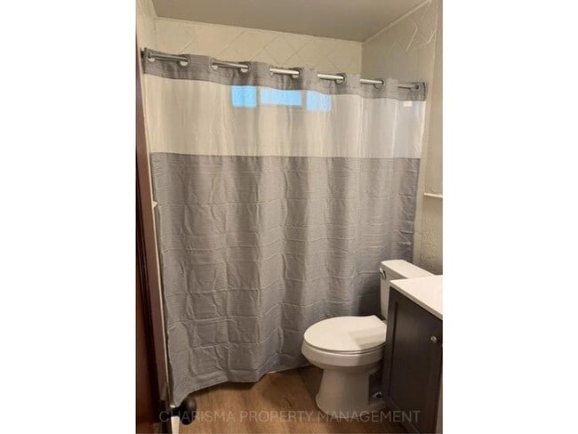 Building Photo - Charming 3 BD Home Across from Emerson Park – Move-In Ready!