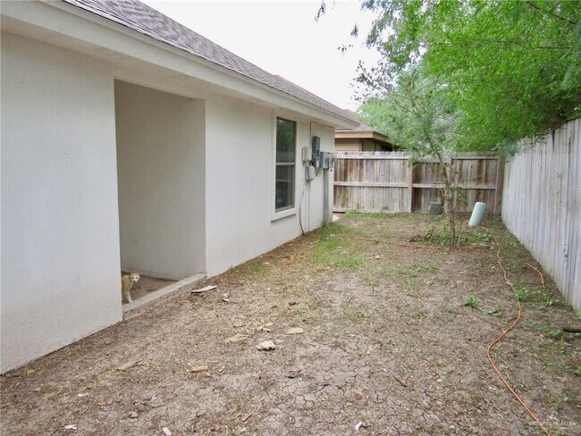 Building Photo - 15 W Harrison Ave