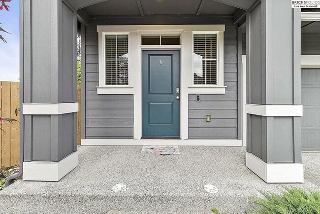 Building Photo - Your Ideal Home in Puyallup Awaits – Peaceful, Modern, Perfectly Located.
