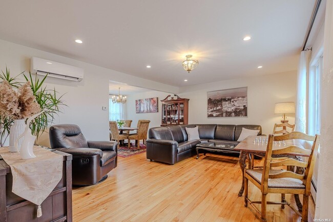Building Photo - 1455 Beebe Dr