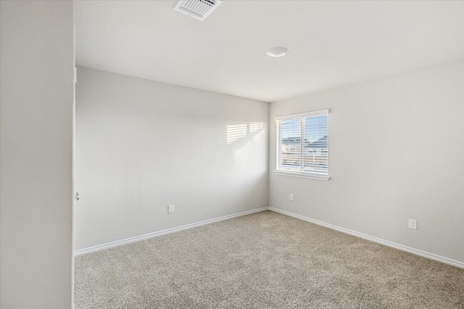 Building Photo - Spacious 5-Bedroom Home for Rent in Harker Heights