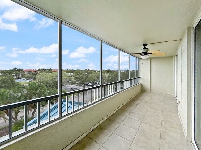 Building Photo - 2333 Feather Sound Dr
