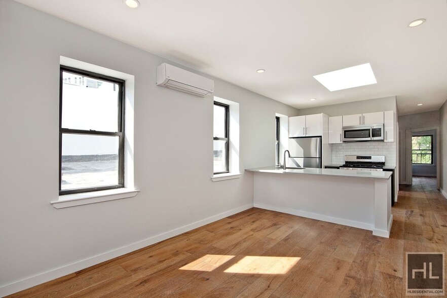 Building Photo - 100 Wyckoff St