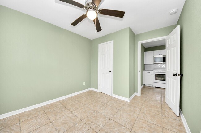 Building Photo - 4102 Engelke St