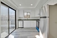 Building Photo - Welcome to this 3 bedroom 2 bath Just updated Townhome located in South San Jose.
