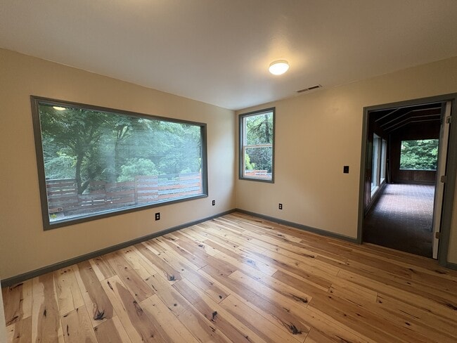 Building Photo - 4600 NW Cornell Rd