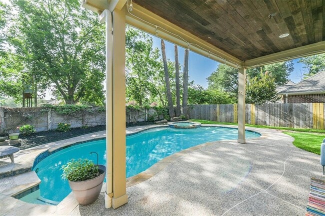 Building Photo - 1718 Raven Oak Ct