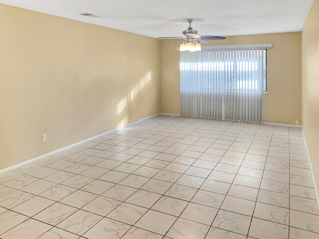 Building Photo - 53666 Avenida Vallejo