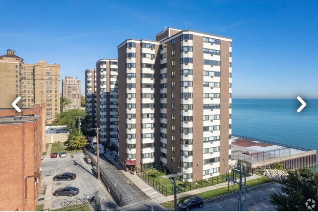 Building Photo - Lake Terrace Condominiums