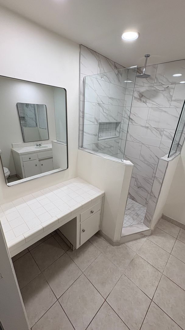 Building Photo - Remodeled 3 bedroom/ 2 bathroom home