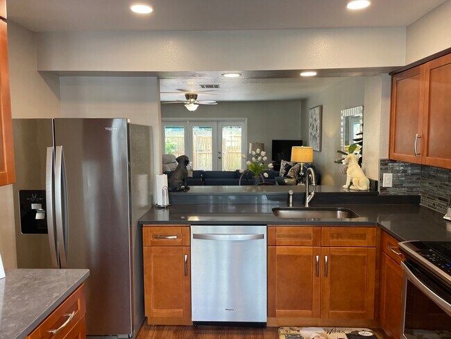 Building Photo - 13816 Stone Mill Way