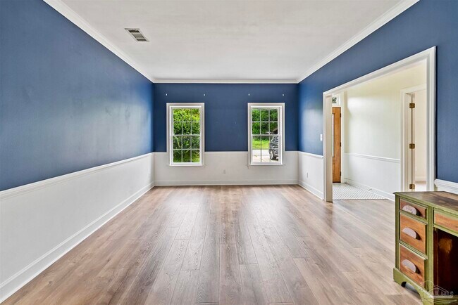 Building Photo - 1421 Lemhurst Rd