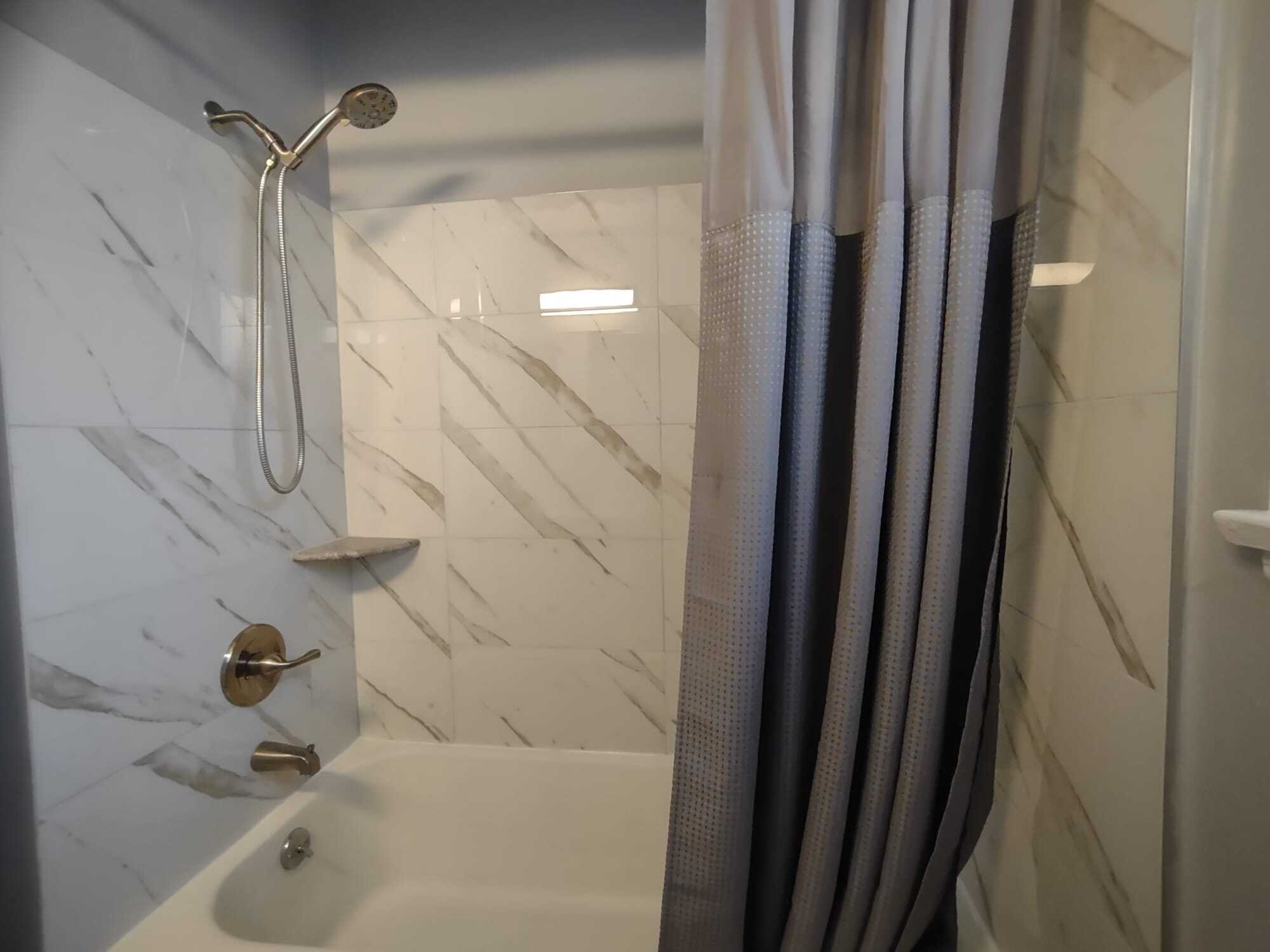 Bathroom - 4265 Sawtelle Blvd