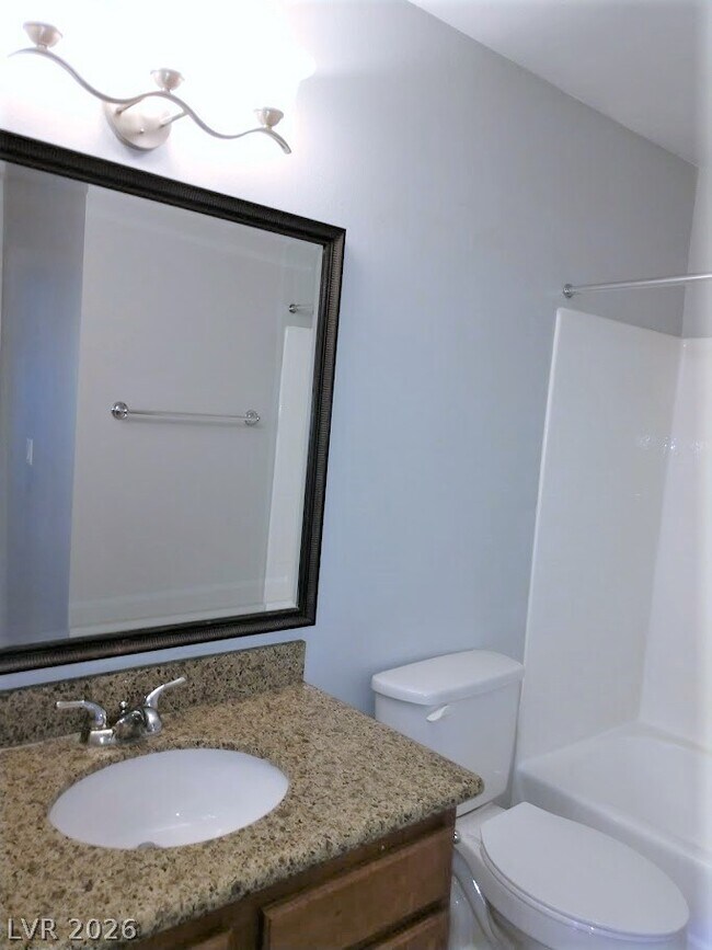 Building Photo - 2101 Blue Breeze Dr