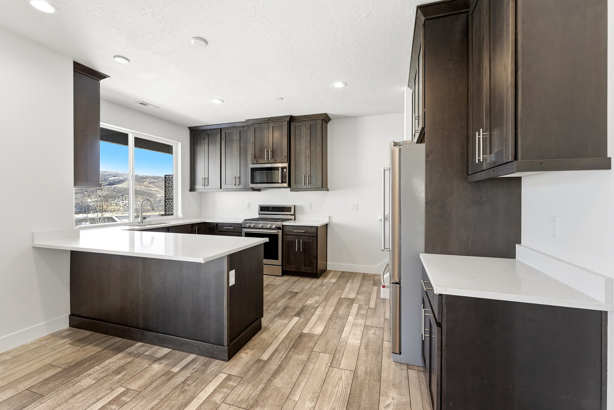 Building Photo - 3342 Santa Fe Rd