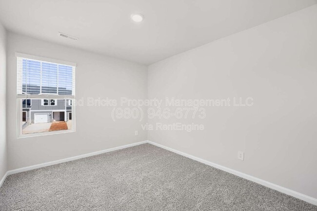 Building Photo - 5543 Worrell Wy