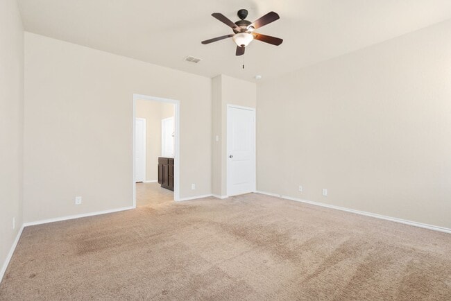 Building Photo - 515 Sage Thrasher