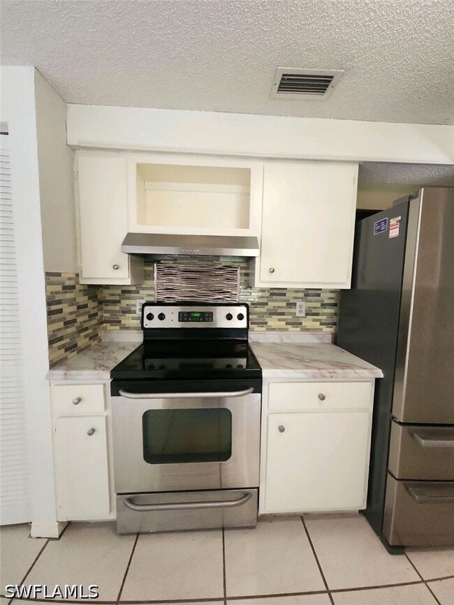 Building Photo - 4619 Chippendale Dr