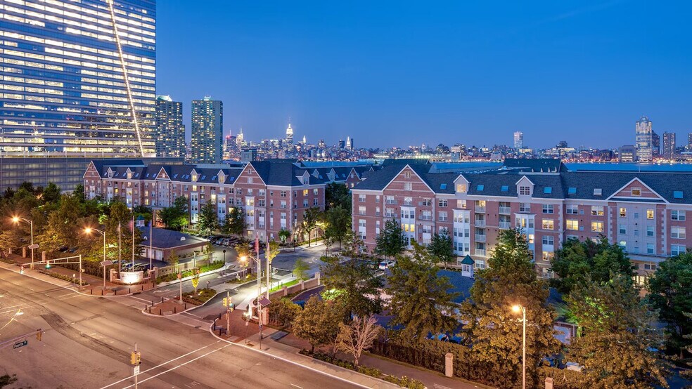 Building Photo - 444 Washington Blvd