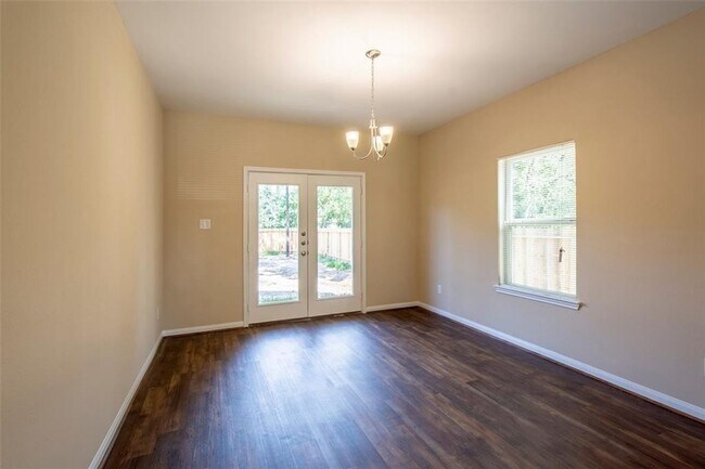 Building Photo - 8530 Homewood Ln