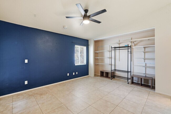 Building Photo - 14837 N 25th Dr