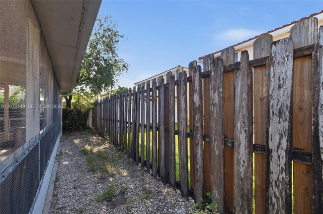 Building Photo - 7336 Granada Way