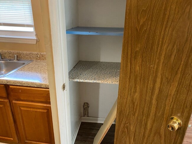 Building Photo - 124 Westscott Dr