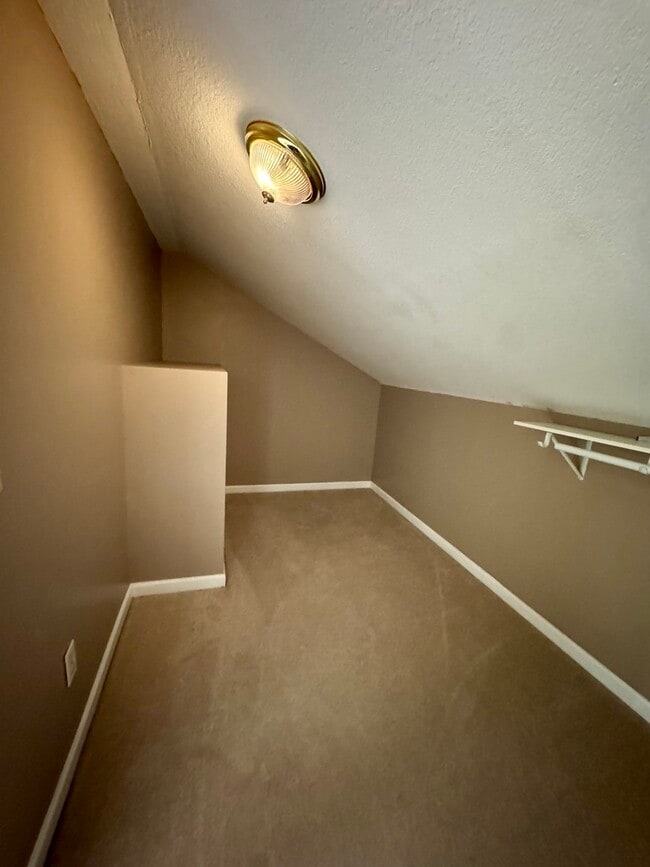Building Photo - 3054 Cherrywood Dr