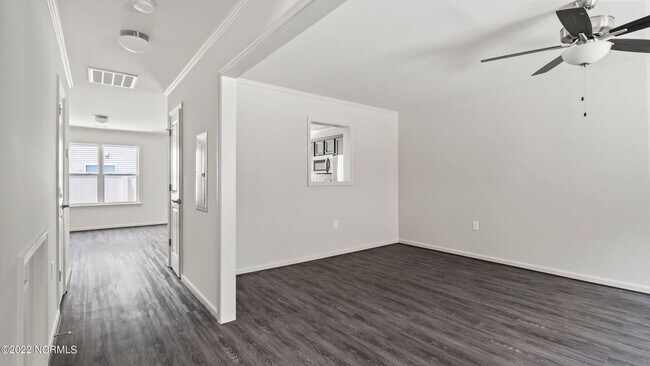 Building Photo - Townhome In BOYINGTON PLACE!