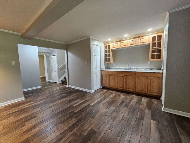 Building Photo - Private 4 Bedroom Home on 0.75 Acres with Great Room Fireplace, Wet Bar & 3-Season Room, 2 Car At...
