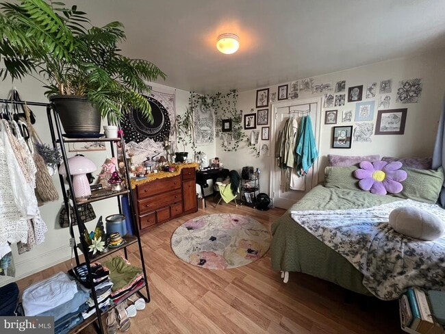 Building Photo - 1709 W Montgomery Ave