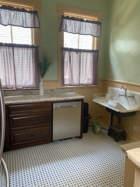 Building Photo - 103 W 37th St