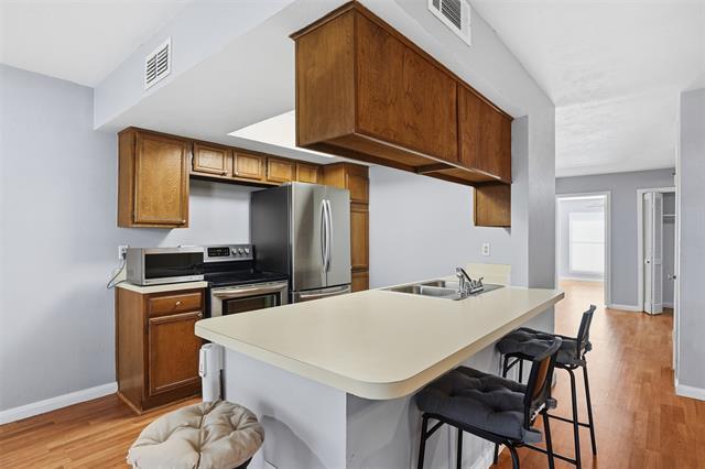 Building Photo - 2535 Wedglea Dr