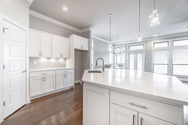Building Photo - Craftsman Style Home in Bentonville!