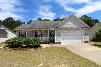 Building Photo - 4401 Clifton Dr