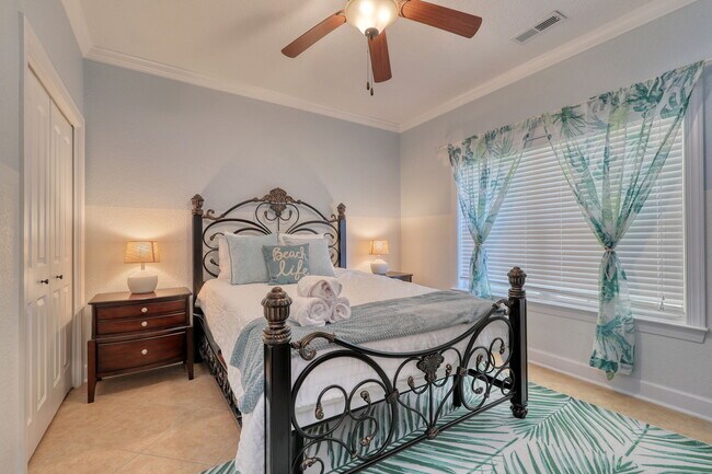 Building Photo - 2162 Sanibel Ct