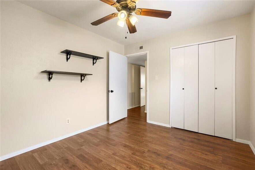 Building Photo - 3800 Hackberry Lane