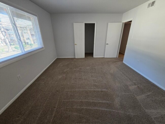 Building Photo - 806 Brook Hill Rd