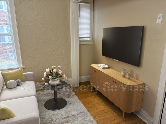 Building Photo - 4215 Neosho St