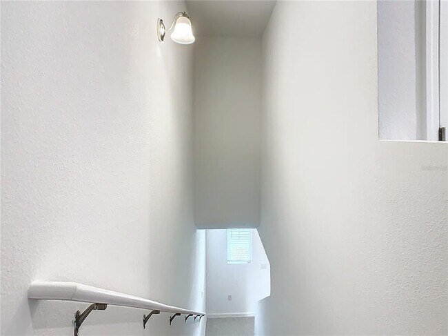 Building Photo - 3270 Vesara Dr